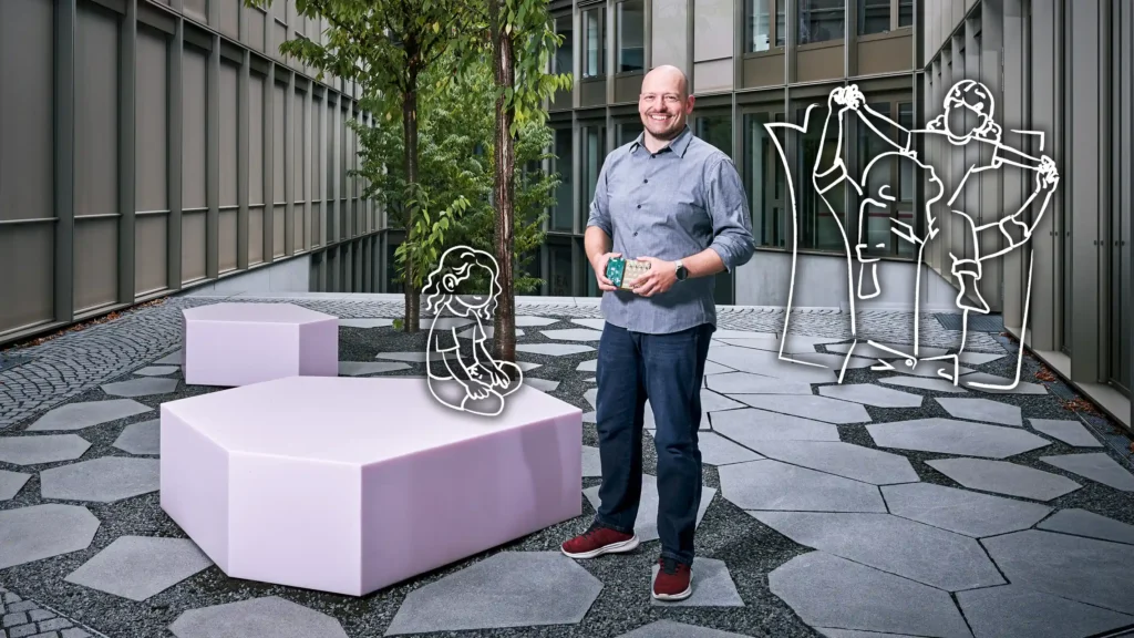 Gründer der Data Hive Cassel GmbH im Science Park Kassel – Motiv zu Unternehmensgründung, Familie und Leben